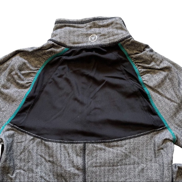 American Eagle Athletic 1/4 Zip Top - Picture 4 of 7